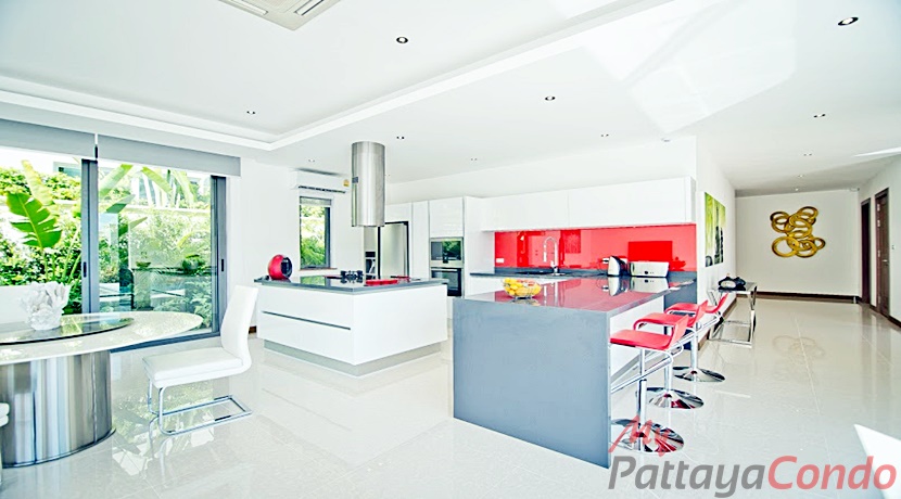 The Vineyard Phase 3 East Pattaya Pool Villa For Sale - HEVY301