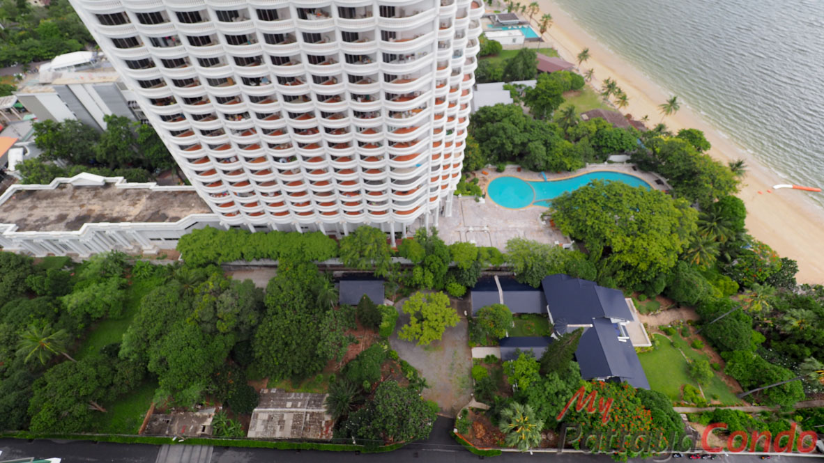 Wong Amat Tower Pattaya Condo For Sale - WT27
