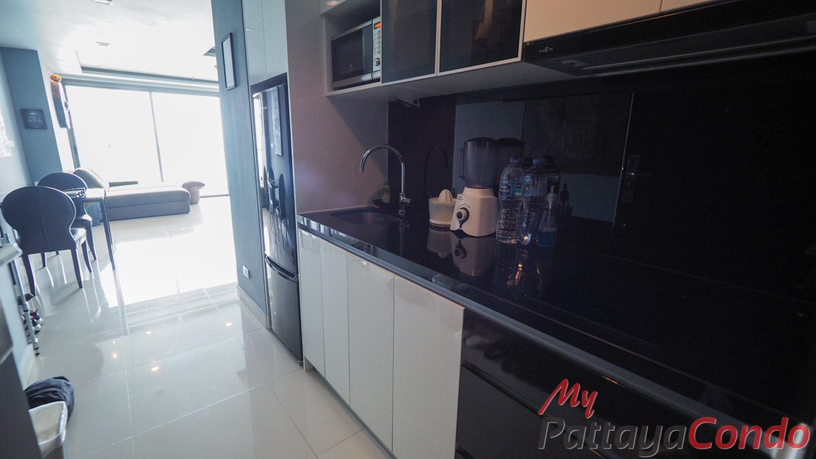 Wong Amat Tower Pattaya Condo For Sale - WT33