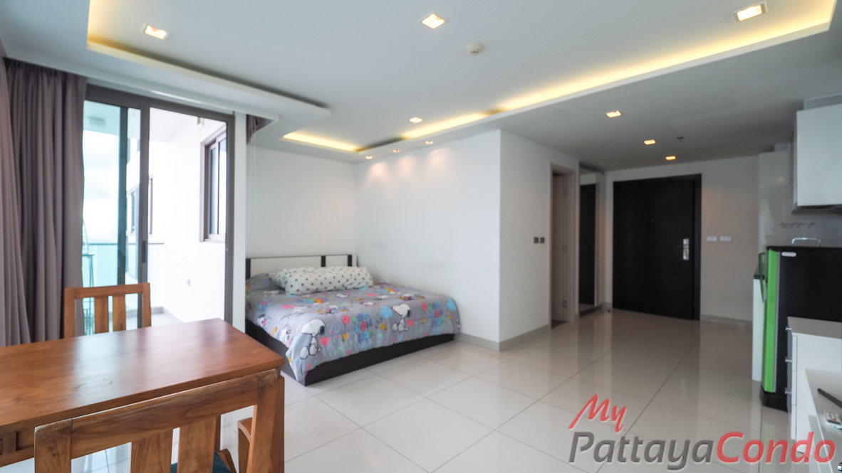 Wong Amat Tower Pattaya Condo For Sale - WT27