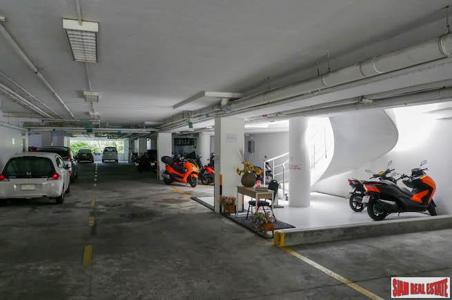 Sunset Plaza | One Bedroom Sea View Condo in Great Karon Location with Excellent Onsite Facilities