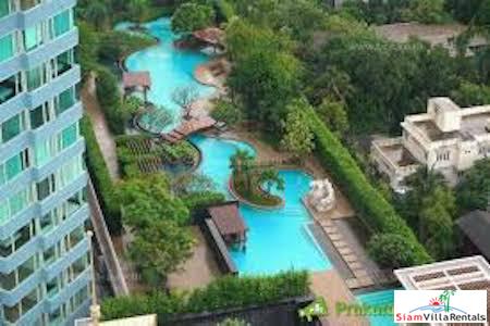 Beautiful Two Bedroom, Two Bath Condo on 24th Floor Facing Krungthep Bridge, Bangkok