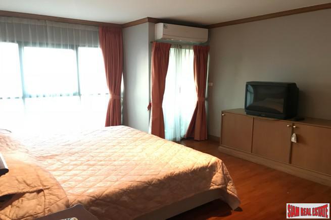 Sathorn Gardens | River and City Views from this Three Bedroom Condo for Rent at Sathorn, Bangkok-16