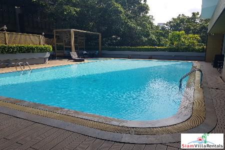 Witthayu Complex | Large Two Bedroom Condo near BTS Phloen Chit