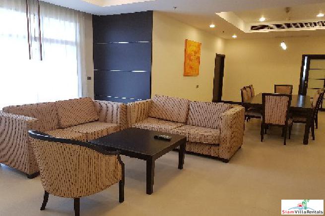 Grand Mercure Bangkok Asoke Residence | Convenient and Extra Large Three Bedroom Condo for Rent