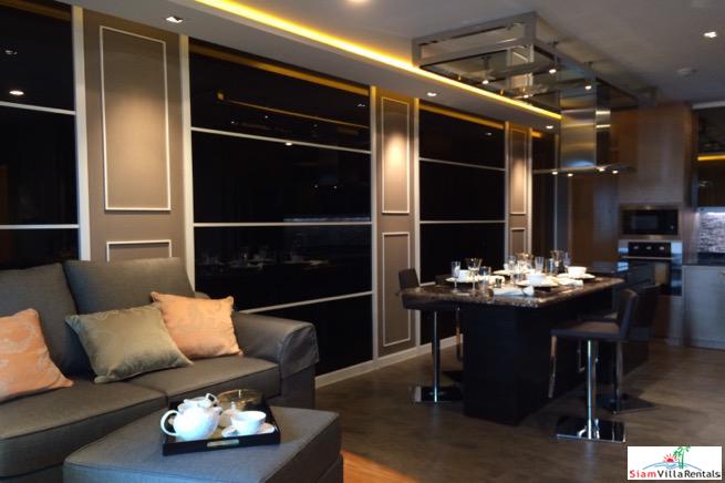 Skywalk Condo | Fantastic City Views from this Contemporary Two Bedroom Condo in Phra Khanong
