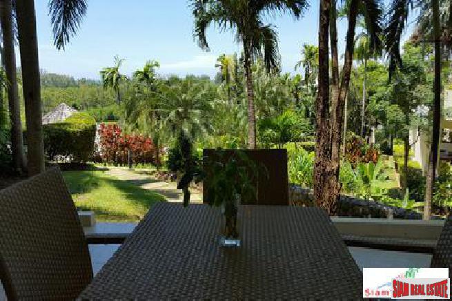 Layan Garden | Luxurious Three Bedroom Condo with Pool Access for Rent-25