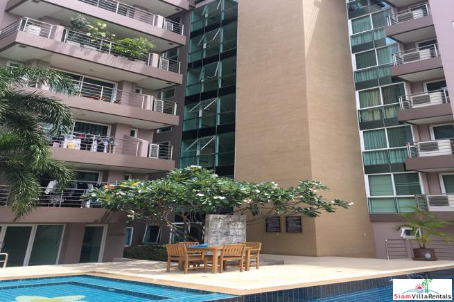 Serene Place | Two Bedroom Asoke Condo For Rent Near Shopping and Benchasiri Park-16