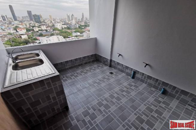 Regent on the Park 3 | Expansive City Views from This Three Bedroom Condo in Phrom Phong
