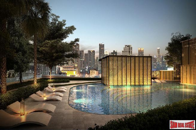 The Rich Ploenchit - Nana