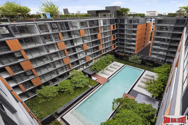 Newly Completed High Quality Low-Rise Condo with Excellent Facilities close to BTS Ekkamai -1 Bed Units