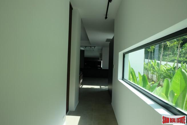 New Three Bedroom Single Storey Pool Villa in Central Rawai Location