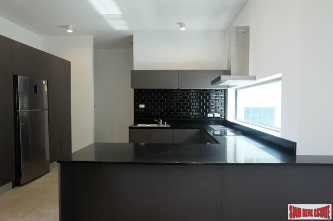 New Three Bedroom Single Storey Pool Villa in Central Rawai Location