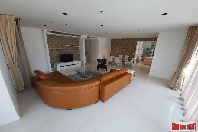 Athenee Residence | Spectacular City Views from this Three Bedroom Corner Condo in Phloen Chit