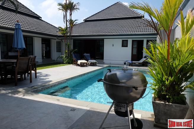 Loch Palm Cove | Large Courtyard Design Three Bedroom Pool Villa for Rent-13