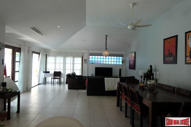 Loch Palm Cove | Large Courtyard Design Three Bedroom Pool Villa for Sale