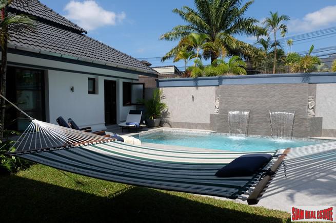 Loch Palm Cove | Large Courtyard Design Three Bedroom Pool Villa for Sale