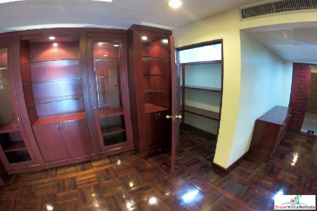 Baan Somthavil | Extra Large Three Bedroom for Rent with Views of Lumpini Park and Royal Bangkok Sport Club in Ratchadamri