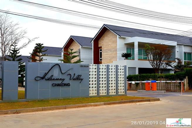 Hideaway Valley | New Three Bedroom House with Private Swimming Pool near Chalong Circle