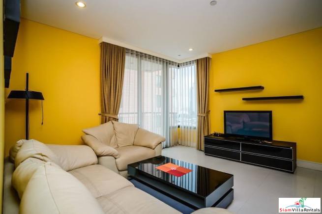 Aguston Sukhumvit 22 | Charming Deluxe Two Bedroom Condo with Extras and Pets Allowed in Phrom Phong