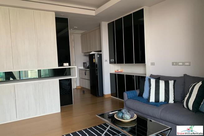 The Lumpini 24 | Elegant Two Bedroom Condo for Rent with City Views in Phrom Phong