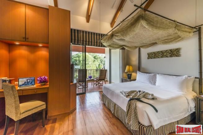 Laguna Townhomes | Outstanding Four Bedroom Townhouse for Sale with Private Pool and Lagoon Views