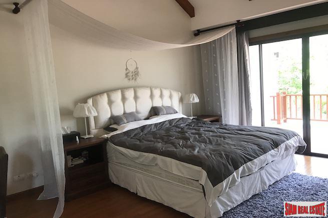Laguna Village Townhomes | Private Laguna Vila for Sale with Three Bedrooms, Lagoon & Garden Views