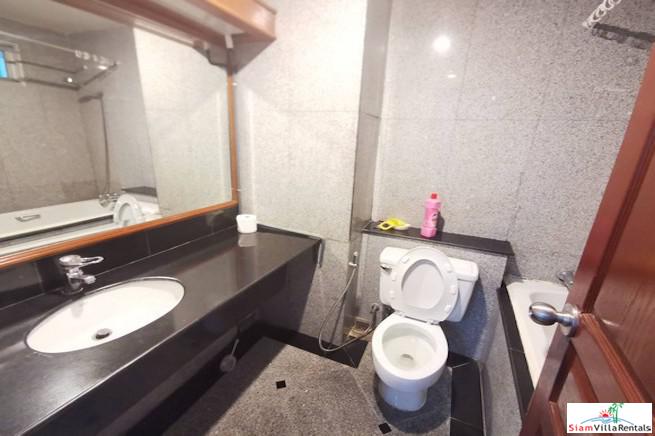 Grand Langsuan | Spacious Two Bedroom Pet Friendly Condo for Rent in Chit Lom