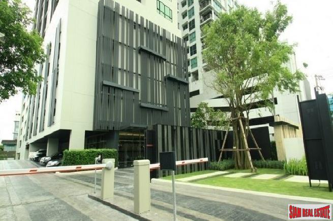 Phasuk Tower Condominium