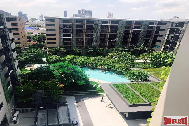 Blossom Condo @ Sathorn - Charoenrat | City and Temple Views from this New 2 Bed Corner Unit on the Top Floor