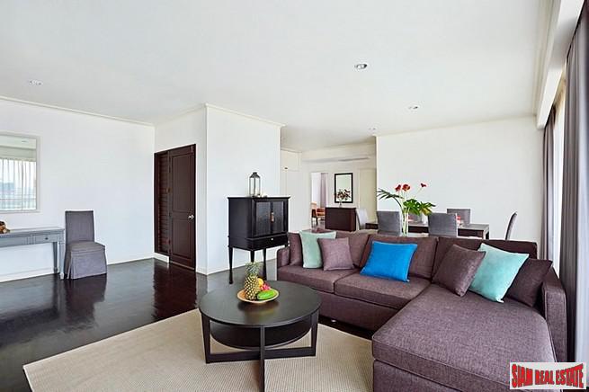 Condo One X Sukhumvit 26 | Bright and Spacious One Bedroom Close to BTS Phrom Phong