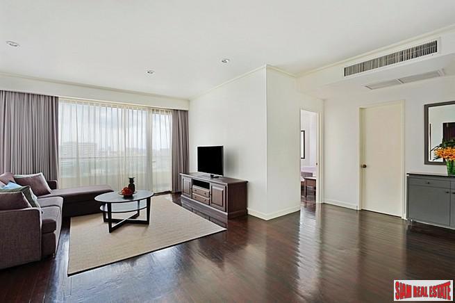 Condo One X Sukhumvit 26 | Bright and Spacious One Bedroom Close to BTS Phrom Phong