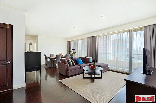 Condo One X Sukhumvit 26 | Bright and Spacious One Bedroom Close to BTS Phrom Phong