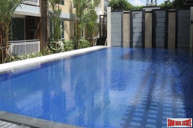 Centric Scene Aree 2 | New High Quality Three Bedroom Contemporary Condo for Rent in Ari Low-rise