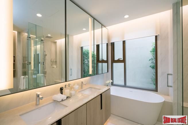 New Ultra Luxury High-Rise on Sukhumvit Road close to BTS Ekkamai - 2 Bed Units