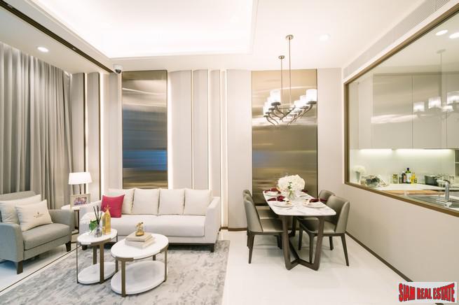 New Ultra Luxury High-Rise on Sukhumvit Road close to BTS Ekkamai - 2 Bed Units