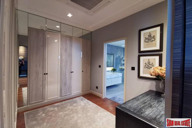 Luxury 4 Bed Show House for Sale in Exclusive Estate with Clubhouse at Bangchak Sukhumvit, close to BTS Phunnawithee