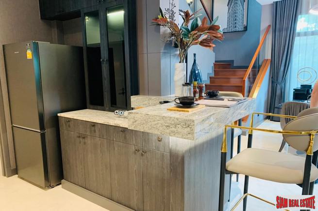 Luxury 4 Bed Show House for Sale in Exclusive Estate with Clubhouse at Bangchak Sukhumvit, close to BTS Phunnawithee