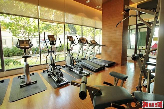 Bright Sukhumvit 24 | Two Bedroom Condo for Sale in a Nice Lively Residential Alley on Sukhumvit 24