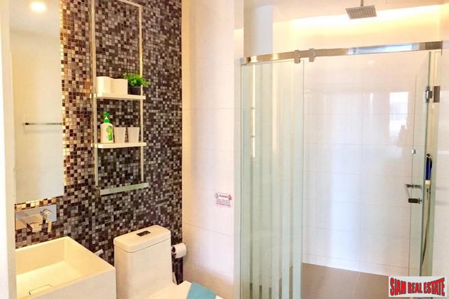 The Room Sukhumvit 69 | One Bedroom Condo for Sale with Pool Views and 100 m. to BTS Thong Lo