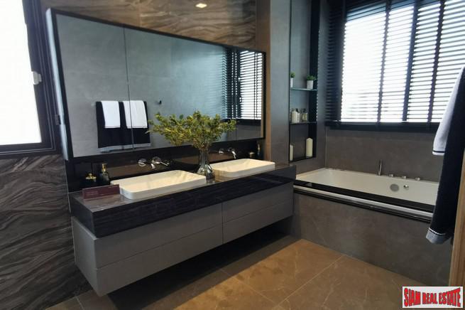 Luxury 5 Bed Show House for Sale in Exclusive Estate with Clubhouse at Bangchak Sukhumvit, close to BTS Phunnawithee