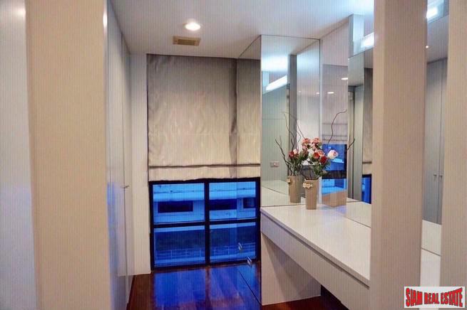 Silom Terrace | Extra Spacious Two Bedroom Condo Suitable for a Family for Rent in Silom