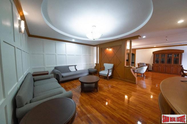 Sachayan Mansion | Huge Three Bedroom Apartment for Rent in Thong Lo - Perfect for a Family + Pet Friendly
