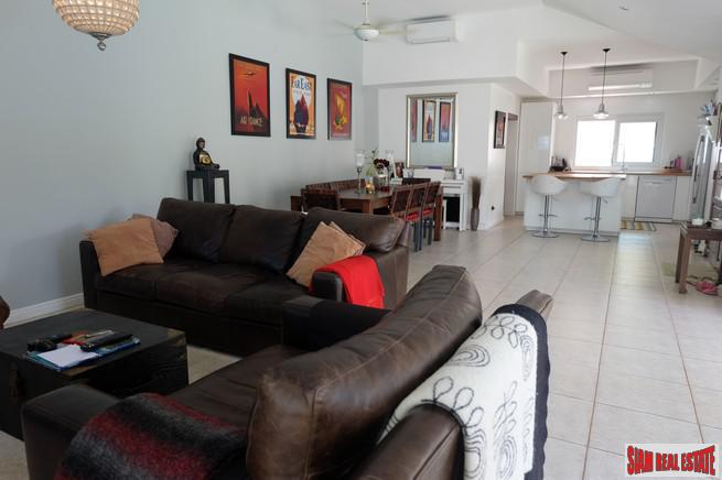 Loch Palm Cove | Large Courtyard Design Three Bedroom Pool Villa for Rent