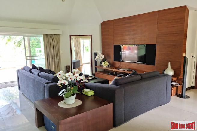 Loch Palms Garden Villas | Two Bedroom Lake View House for Sale on the Golf Course