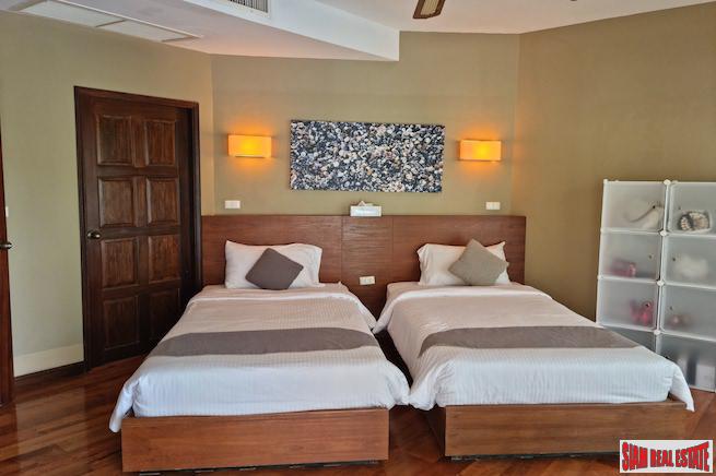 Loch Palms Garden Villas | Two Bedroom Lake View House for Sale on the Golf Course