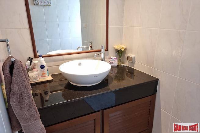 Loch Palms Garden Villas | Two Bedroom Lake View House for Sale on the Golf Course