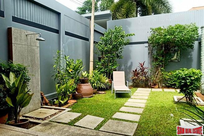 Saiyuan Estate | Nice Two Bedroom Corner Unit with Extra Space and Windows for Sale in Rawai-2