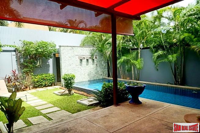 Saiyuan Estate | Nice Two Bedroom Corner Unit with Extra Space and Windows for Sale in Rawai-3