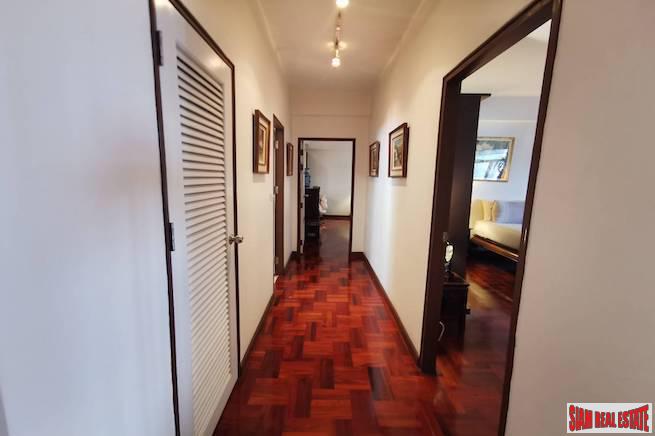 The Crest Sukhumvit 24